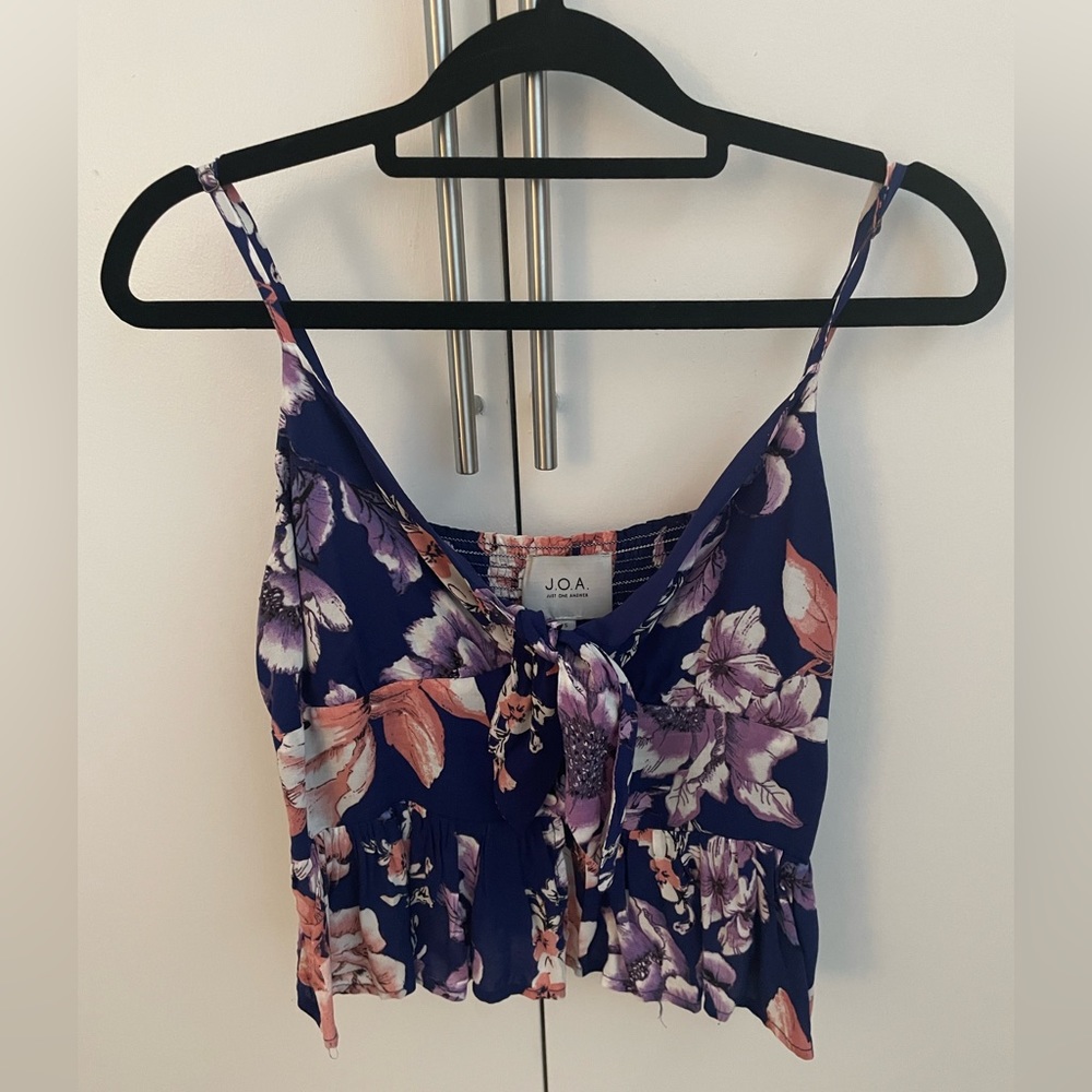 Chic Floral Cropped Cami